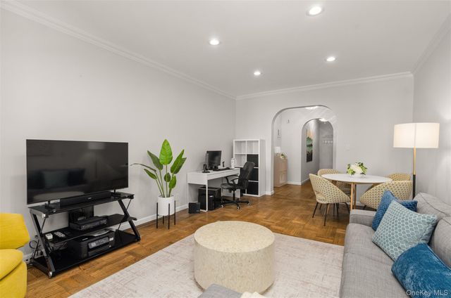 7101 Shore Road 2C, Brooklyn, NY 11209