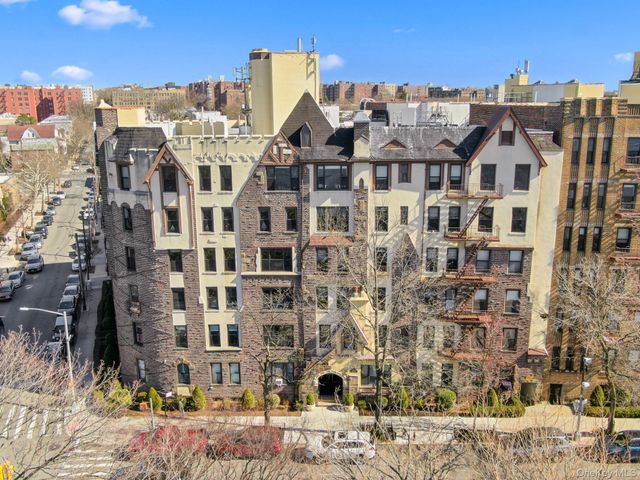 7101 Shore Road 2C, Brooklyn, NY 11209