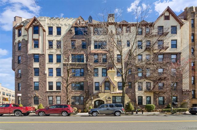 7101 Shore Road 2C, Brooklyn, NY 11209