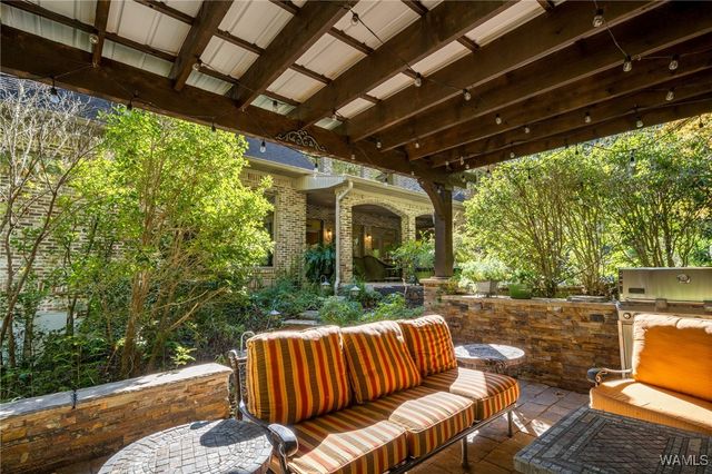 11465 WOODBANK, Tuscaloosa, AL 35405