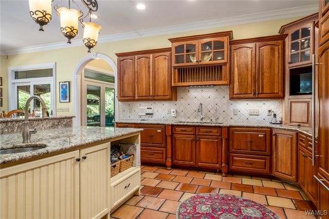 11465 WOODBANK, Tuscaloosa, AL 35405