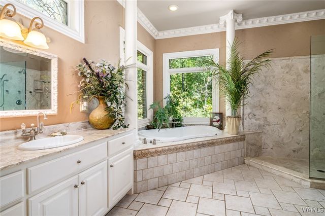 11465 WOODBANK, Tuscaloosa, AL 35405