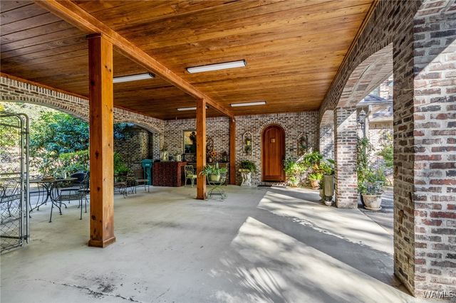 11465 WOODBANK, Tuscaloosa, AL 35405