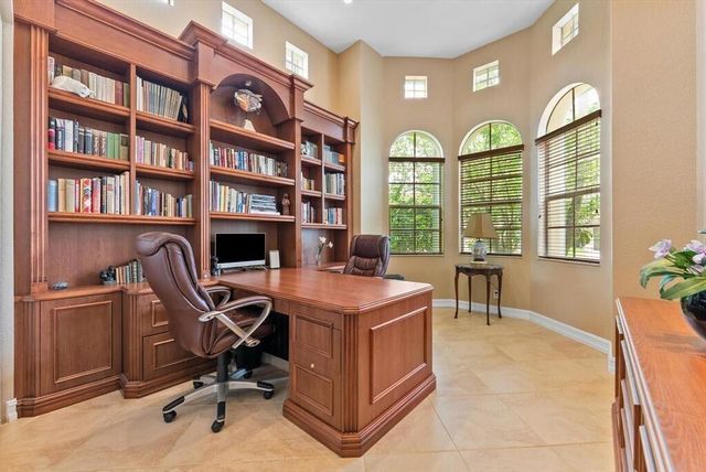 8247 NW 107th Terrace, Parkland, FL 33076