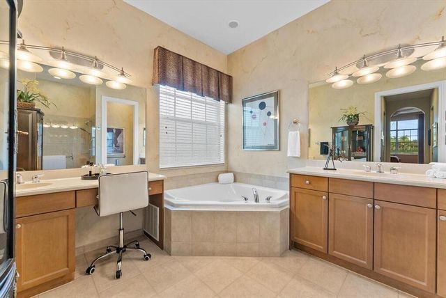 8247 NW 107th Terrace, Parkland, FL 33076