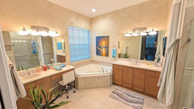 8247 NW 107th Terrace, Parkland, FL 33076