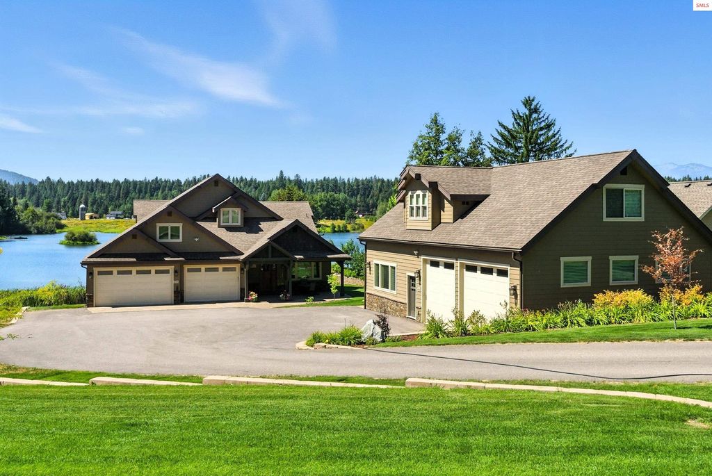 417 Comeback Bay Ln, Sagle, ID 83860 photo 1