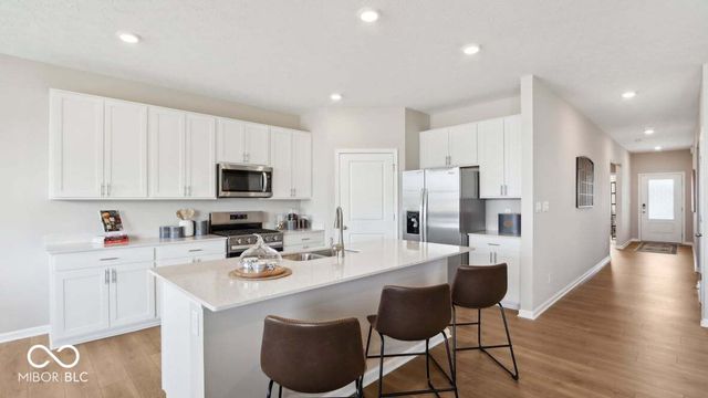 5631 Bluewing Creek Lane, Clayton, IN 46118