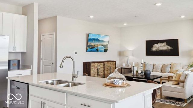 5631 Bluewing Creek Lane, Clayton, IN 46118