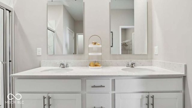 5631 Bluewing Creek Lane, Clayton, IN 46118