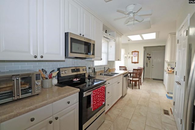 605 ashwood Circle, West Columbia, SC 29169