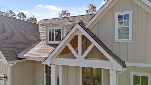 3075 Poe Road, Soddy Daisy, TN 37379