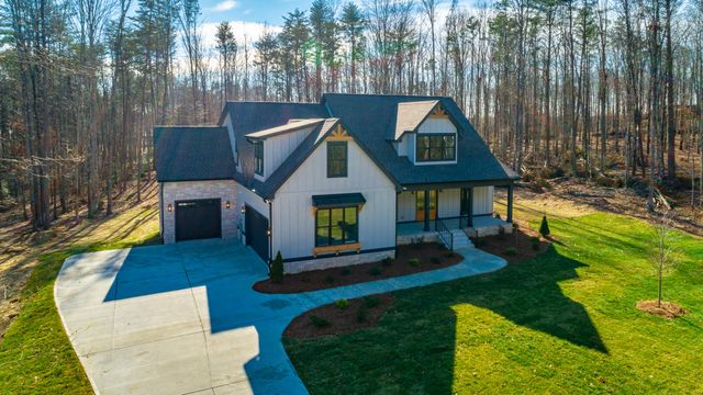 3075 Poe Road, Soddy Daisy, TN 37379