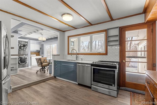 637 Ironwood Drive, Ann Arbor, MI 48103