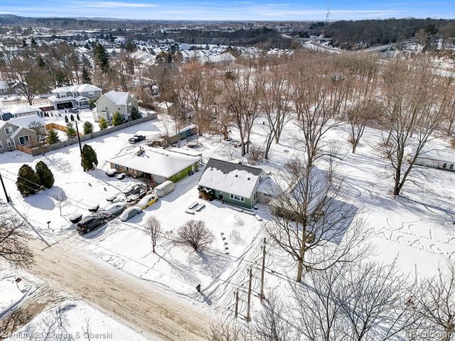 637 Ironwood Drive, Ann Arbor, MI 48103