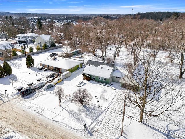 637 Ironwood Drive, Ann Arbor, MI 48103