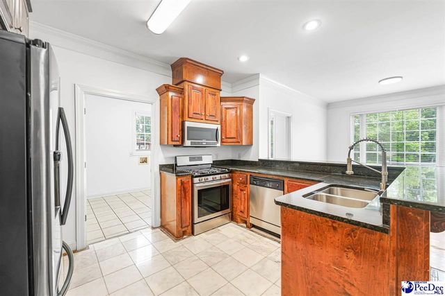 1008 Oak Bend Lane, Florence, SC 29501