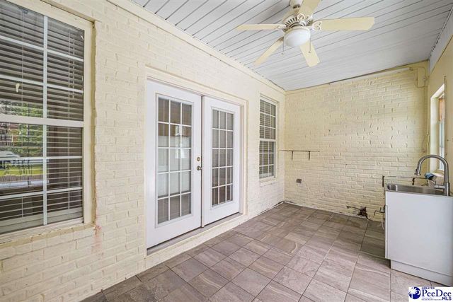 1008 Oak Bend Lane, Florence, SC 29501