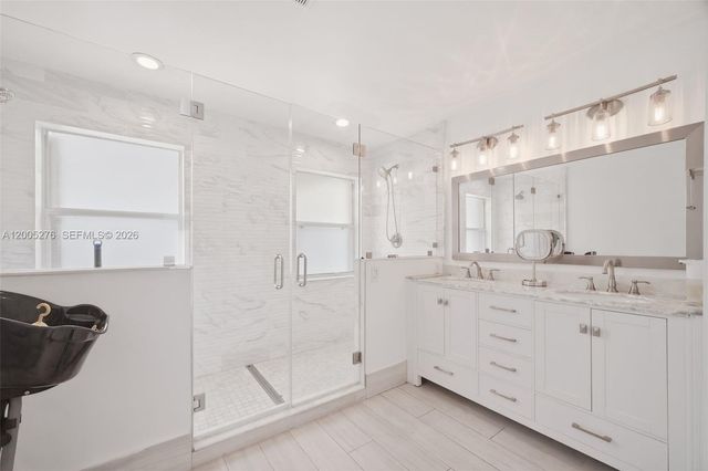 685 SW 198th Ter, Pembroke Pines, FL 33029