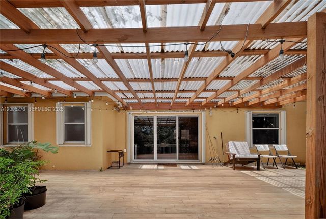 685 SW 198th Ter, Pembroke Pines, FL 33029