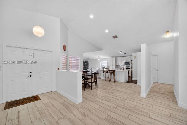 685 SW 198th Ter, Pembroke Pines, FL 33029