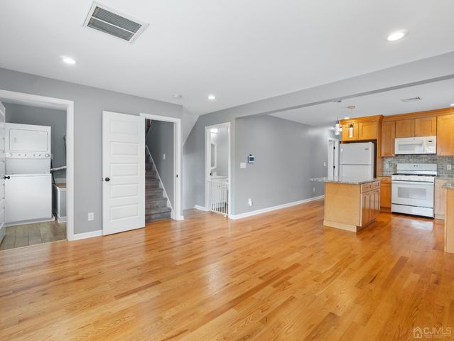 348 1st Street 2, Dunellen, NJ 08812