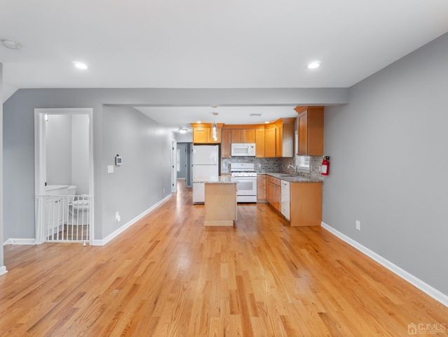 348 1st Street 2, Dunellen, NJ 08812