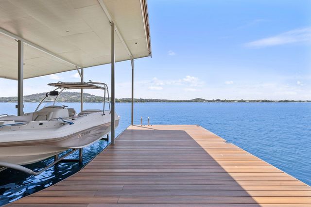 21 Beaver IS, Granite Shoals, TX 78654