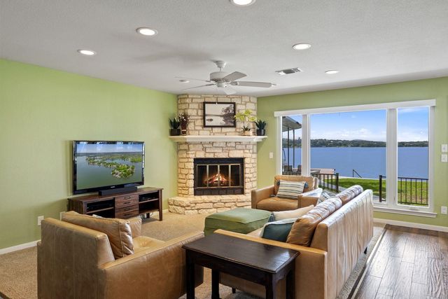 21 Beaver IS, Granite Shoals, TX 78654