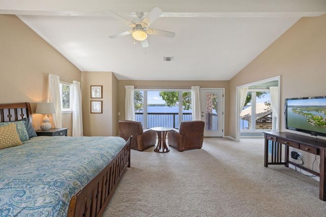 21 Beaver IS, Granite Shoals, TX 78654