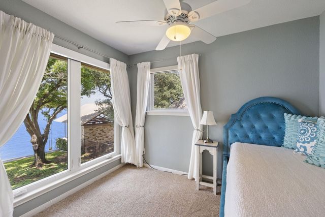 21 Beaver IS, Granite Shoals, TX 78654