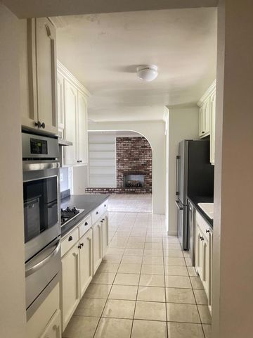 3808 Longbridge Drive, Modesto, CA 95356