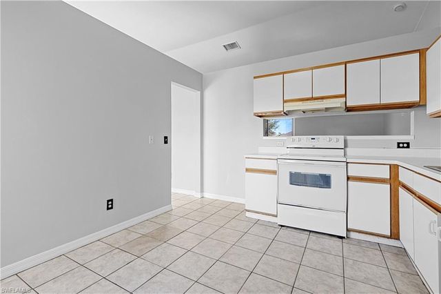 1409 SW 11th PL, Cape Coral, FL 33991