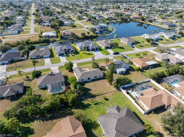 1409 SW 11th PL, Cape Coral, FL 33991