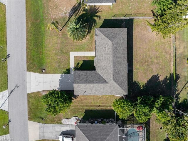 1409 SW 11th PL, Cape Coral, FL 33991