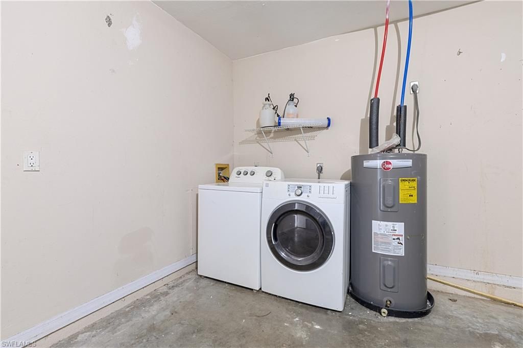 Image 13 of property listing at 1409 SW 11th PL, Cape Coral, FL 33991