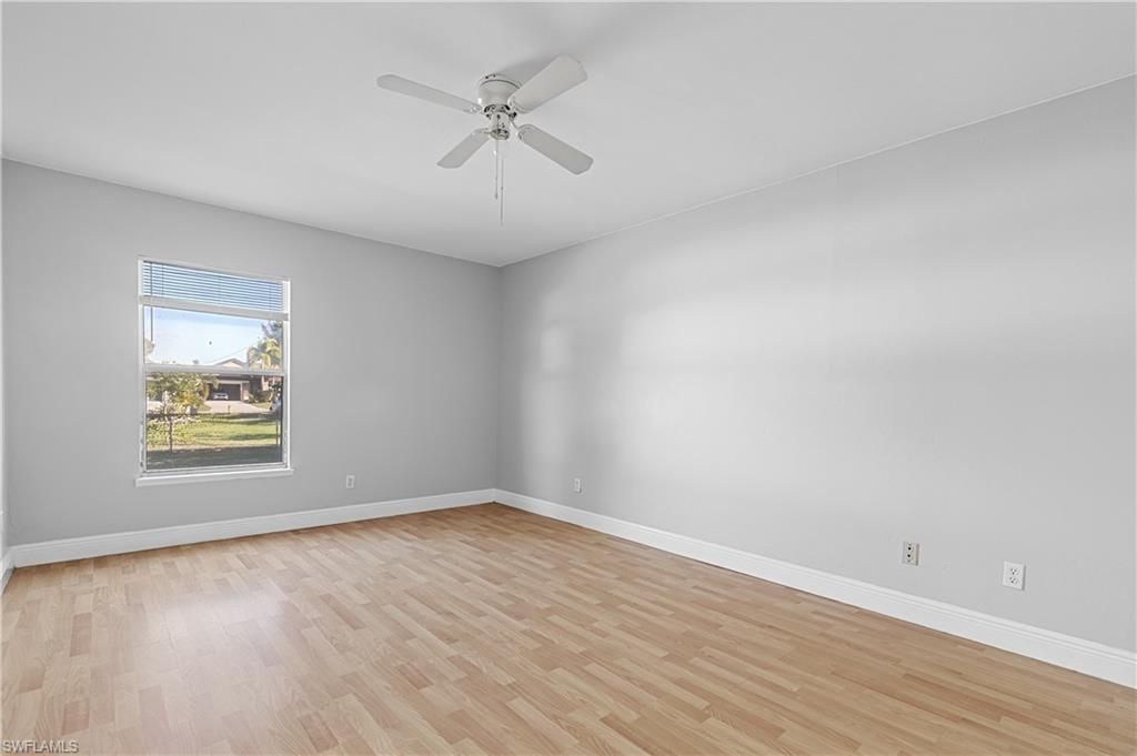 Image 14 of property listing at 1409 SW 11th PL, Cape Coral, FL 33991