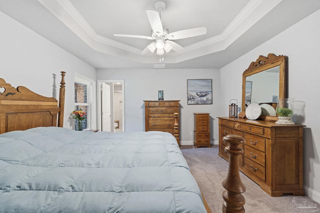 1827 Sundown Dr, Navarre, FL 32566