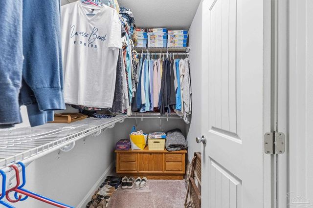 1827 Sundown Dr, Navarre, FL 32566