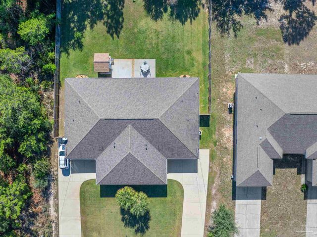 1827 Sundown Dr, Navarre, FL 32566