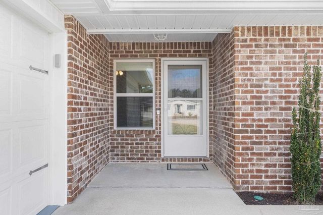 1827 Sundown Dr, Navarre, FL 32566