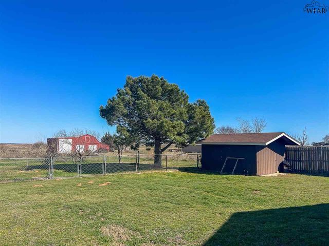 2182 VAUGHN ROAD, Burkburnett, TX 76354