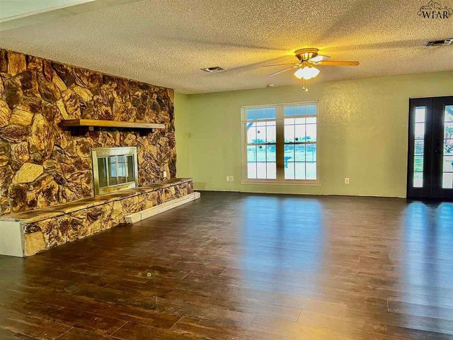 2182 VAUGHN ROAD, Burkburnett, TX 76354