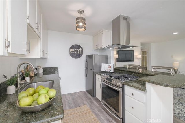 1720 Ardmore Avenue 224, Hermosa Beach, CA 90254