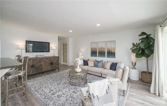 1720 Ardmore Avenue 224, Hermosa Beach, CA 90254