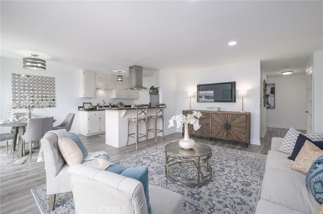 1720 Ardmore Avenue 224, Hermosa Beach, CA 90254
