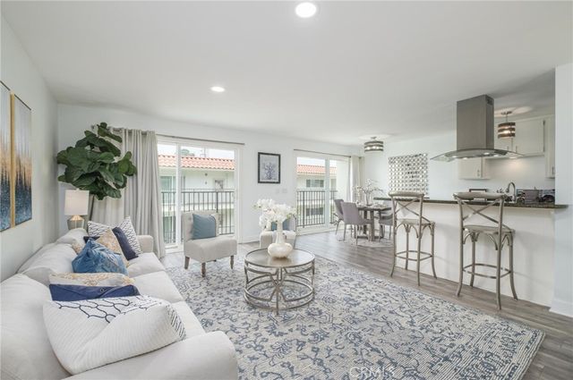 1720 Ardmore Avenue 224, Hermosa Beach, CA 90254