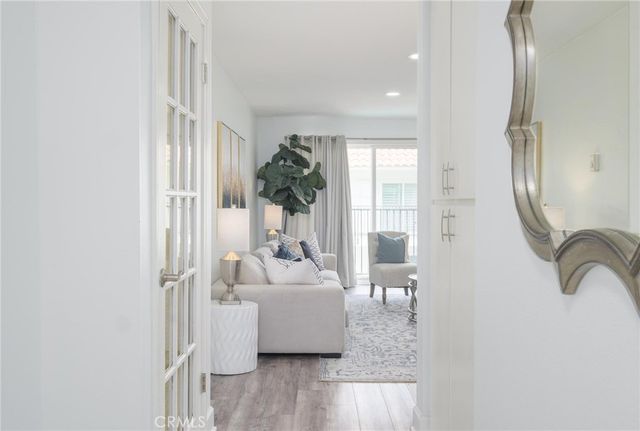 1720 Ardmore Avenue 224, Hermosa Beach, CA 90254