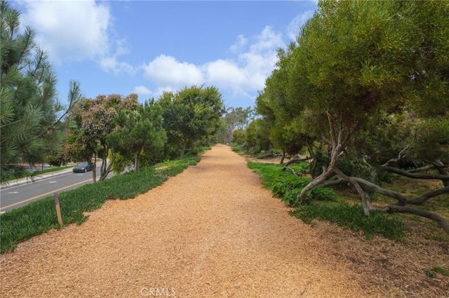 1720 Ardmore Avenue 224, Hermosa Beach, CA 90254