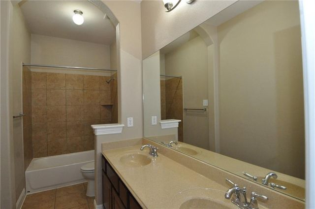 113 Wallin Farms DR, Hutto, TX 78634